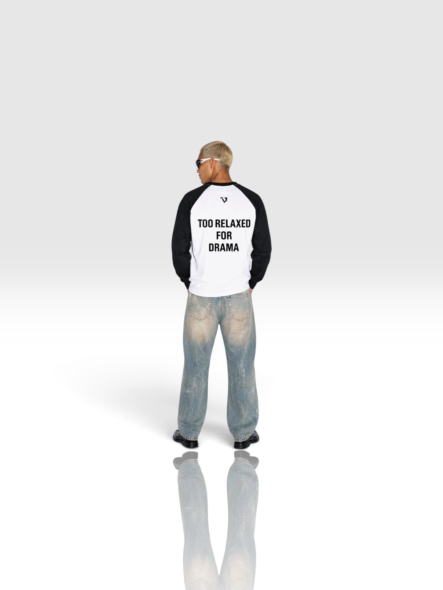 DEJAVU Color-Blocked Raglan Long-Sleeve T-Shirt